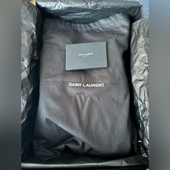 Saint Laurent white sneakers. Tried on once but didn't fit! Great condition - Picture 6 of 7